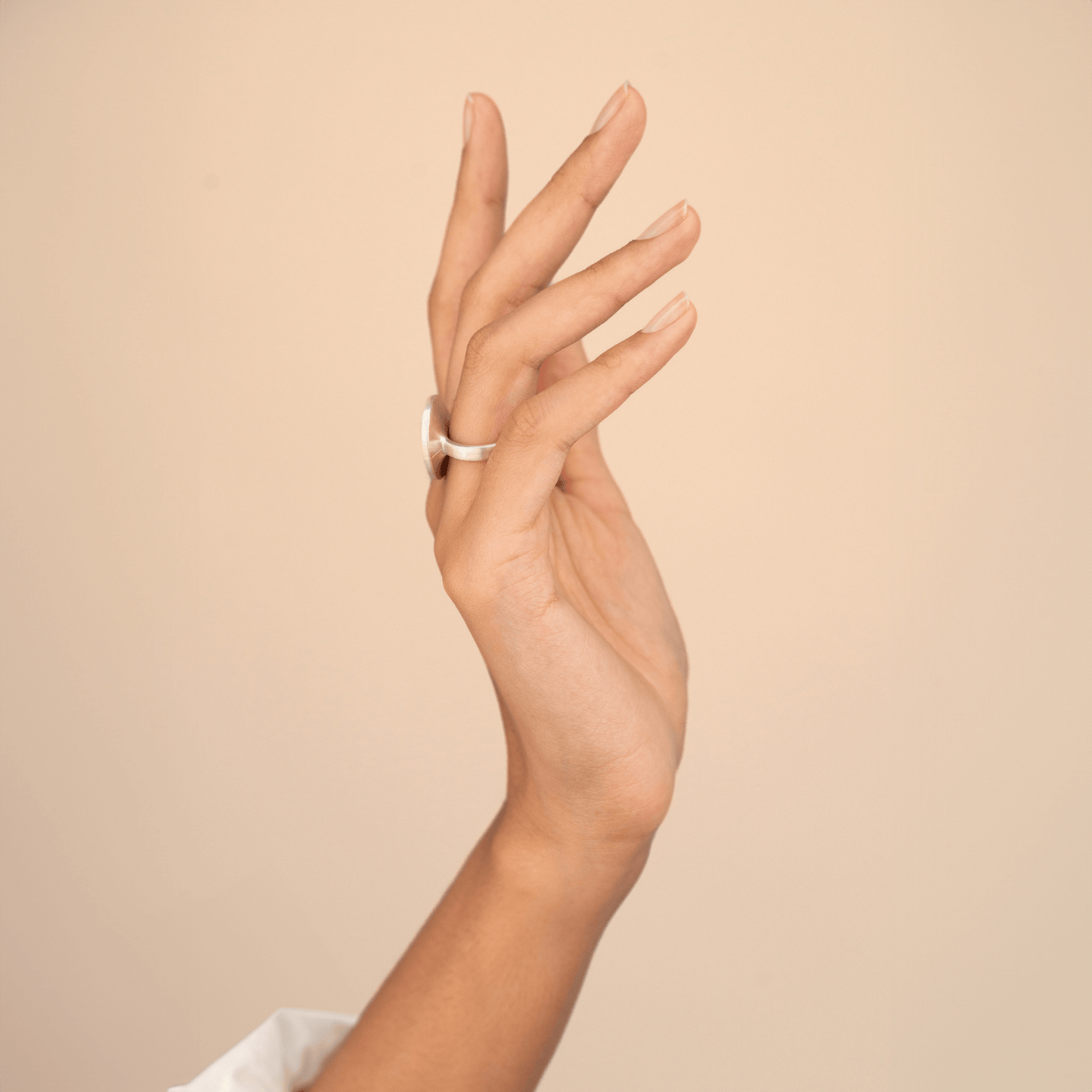 Indépendante d'Argent d'Algérie.